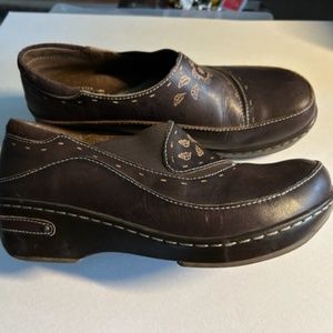 L'Artiste Style: Burbank, EUR 40, Brown